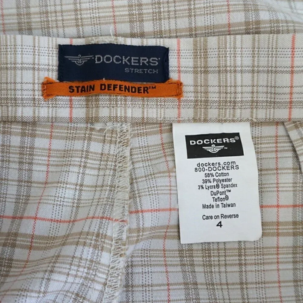 Dockers Womens Shorts Stain Defender Flat Front Plaid Stretch Size 4
